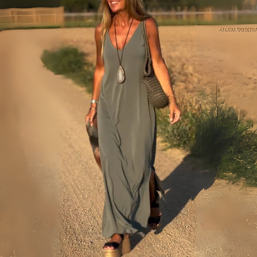 Élyse™ | Elegant Sleeveless Maxi Dress with Refined V-Neck