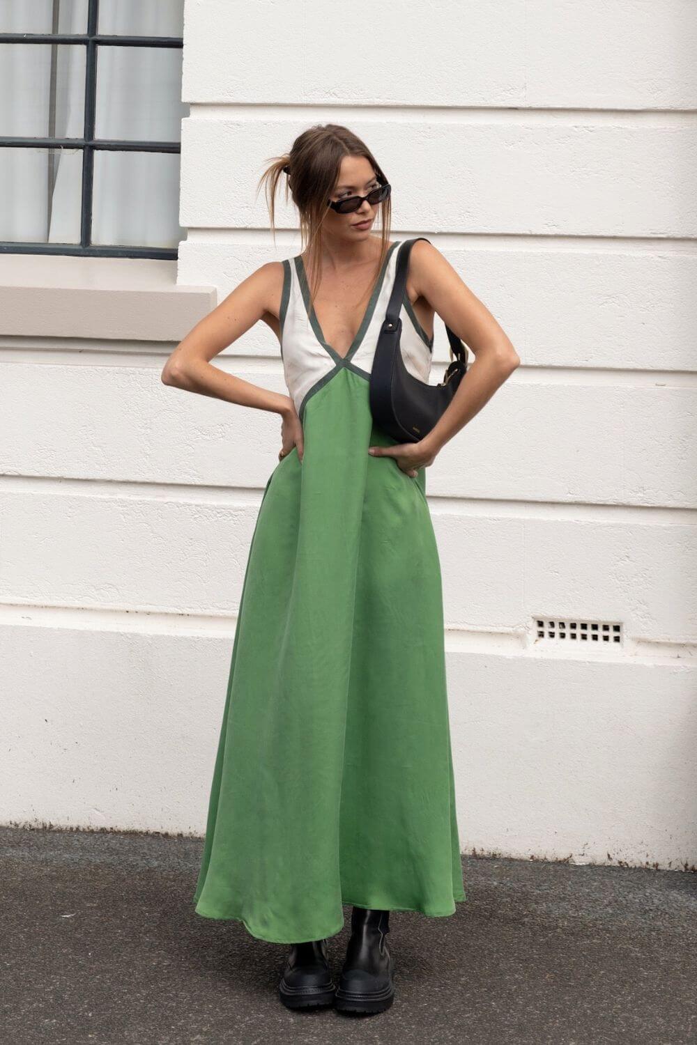 Stacey™ | Elegant Velvet Midi Dress