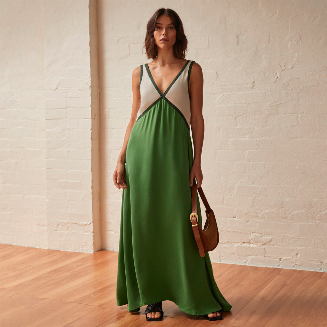 Stacey™ | Elegant Velvet Midi Dress